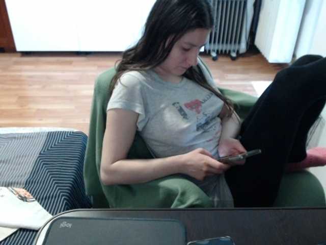 kristineexxx's BongaCams show and profile