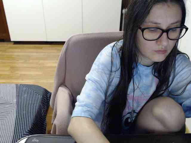 kristineexxx webcam