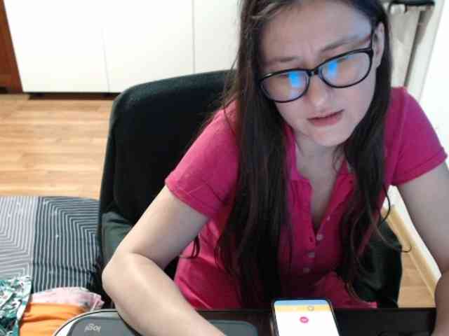 kristineexxx webcam