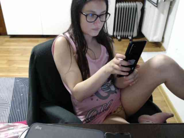 kristineexxx webcam