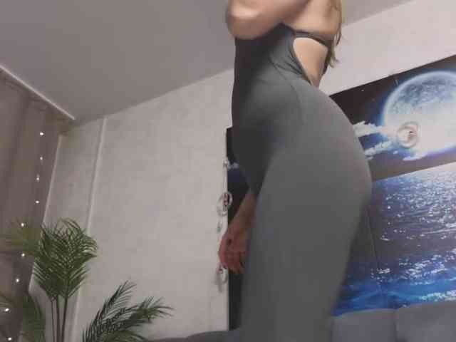 Model: -Sexy_Hot_Angel-