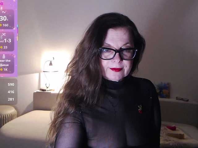 HelenBerg's BongaCams show and profile