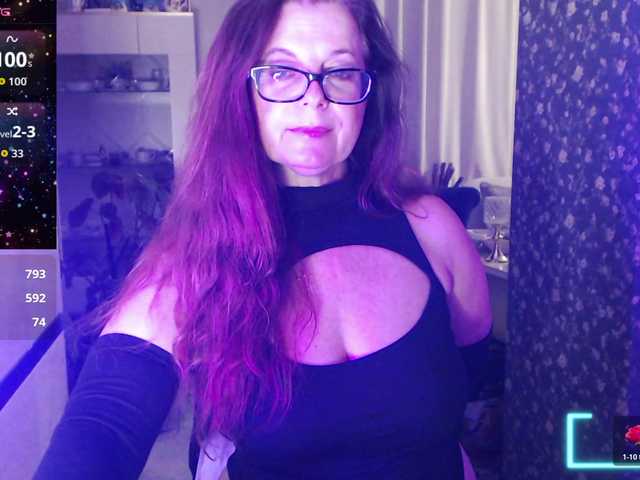 HelenBerg live cam on BongaCams
