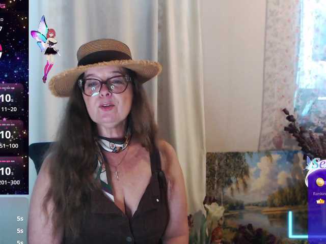 HelenBerg live cam on BongaCams