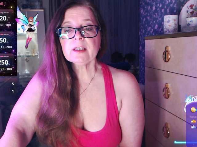 HelenBerg live cam on BongaCams