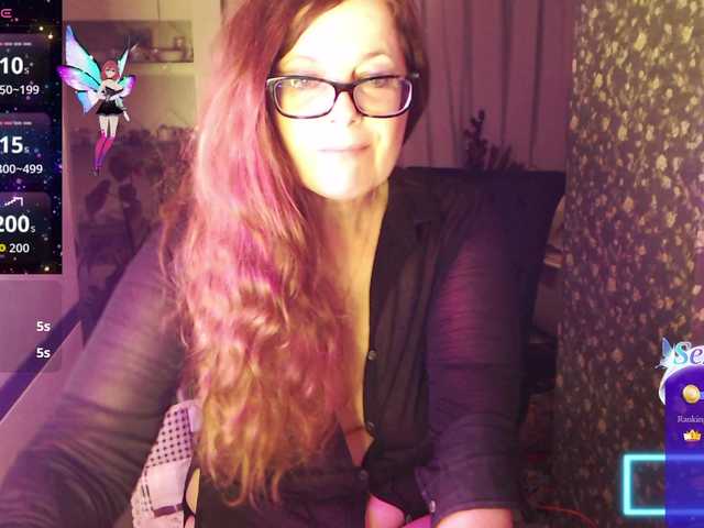 HelenBerg live cam on BongaCams