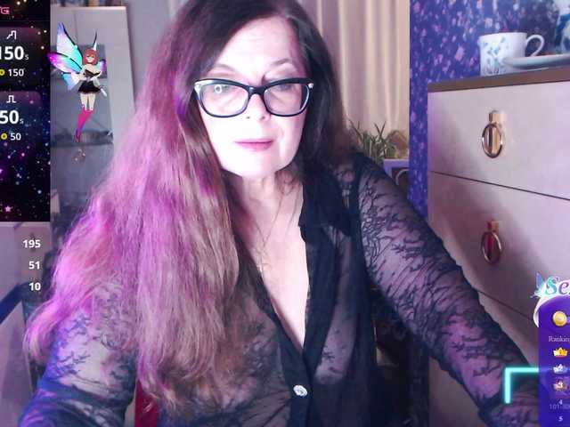 HelenBerg live cam on BongaCams
