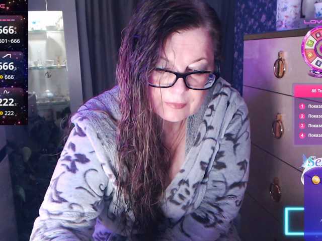 HelenBerg live cam preview