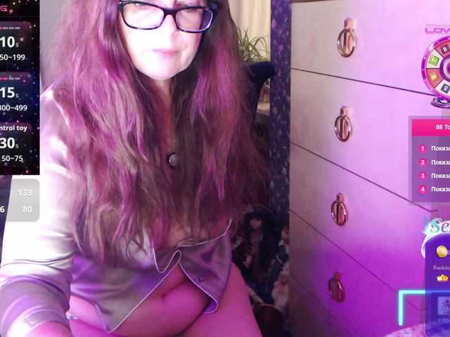 HelenBerg live cam on BongaCams