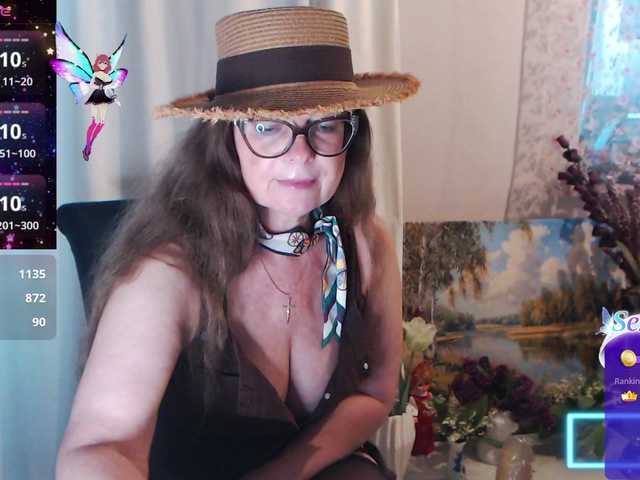 HelenBerg live cam on BongaCams