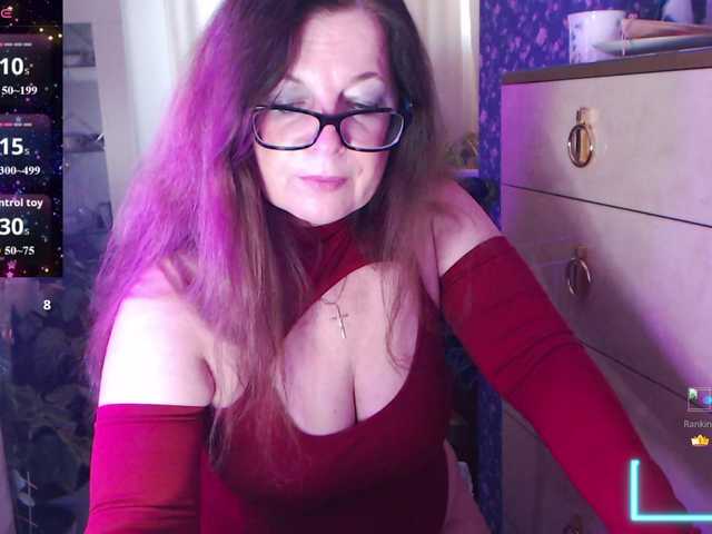 HelenBerg live cam on BongaCams