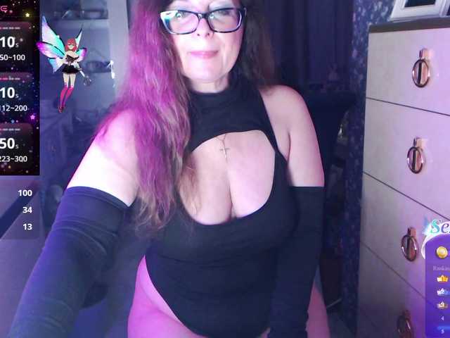HelenBerg live cam on BongaCams