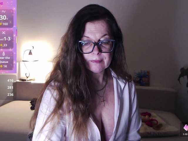 HelenBerg's BongaCams show and profile