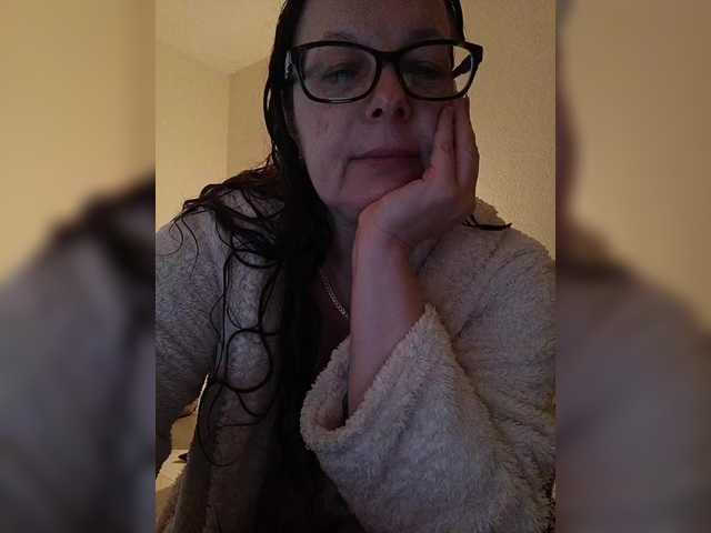 HelenBerg's BongaCams show and profile