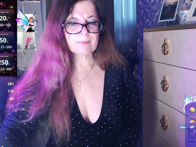 HelenBerg live cam on BongaCams