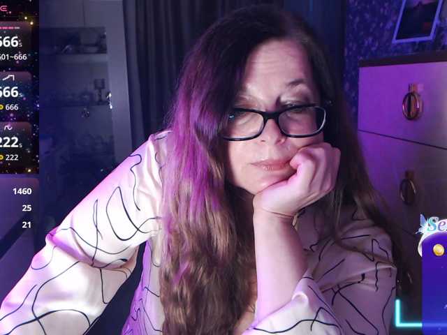 HelenBerg live cam on BongaCams