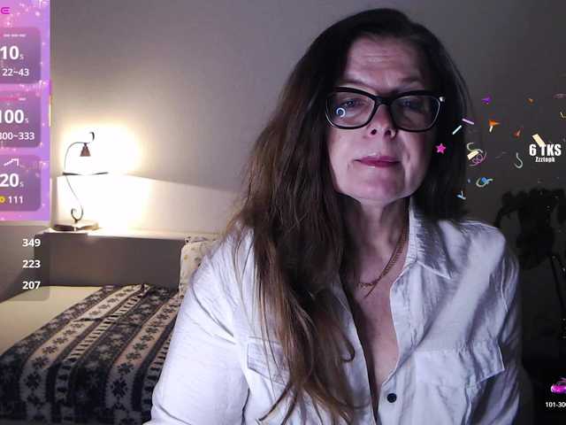 HelenBerg's BongaCams show and profile