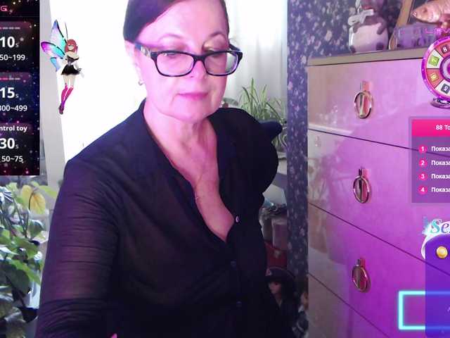 HelenBerg live cam on BongaCams