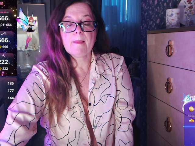 HelenBerg live cam on BongaCams