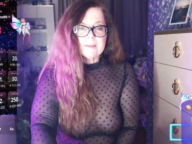 HelenBerg live cam on BongaCams