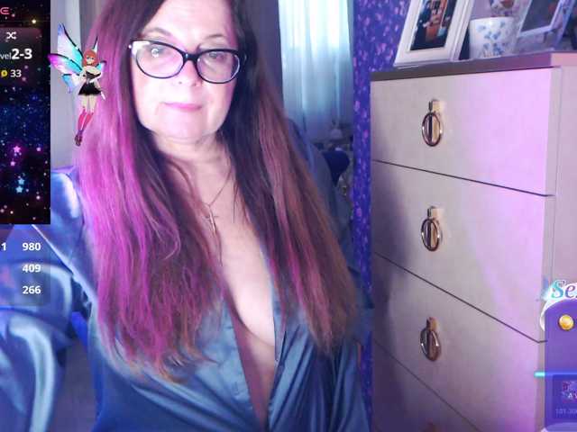 HelenBerg live cam on BongaCams