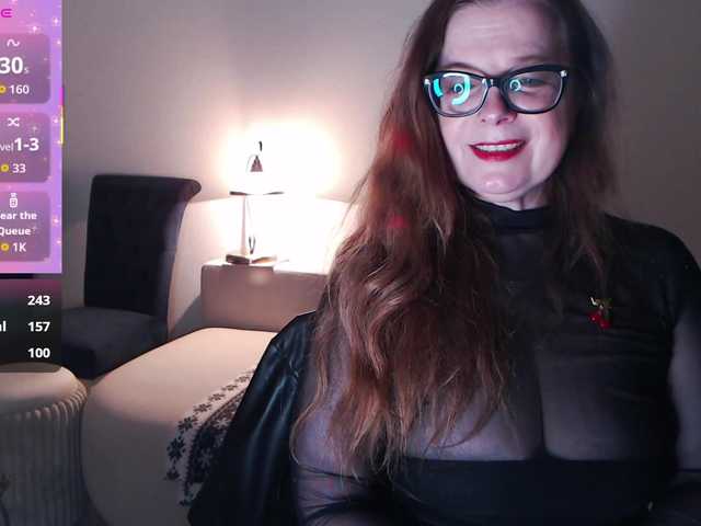 HelenBerg's BongaCams show and profile