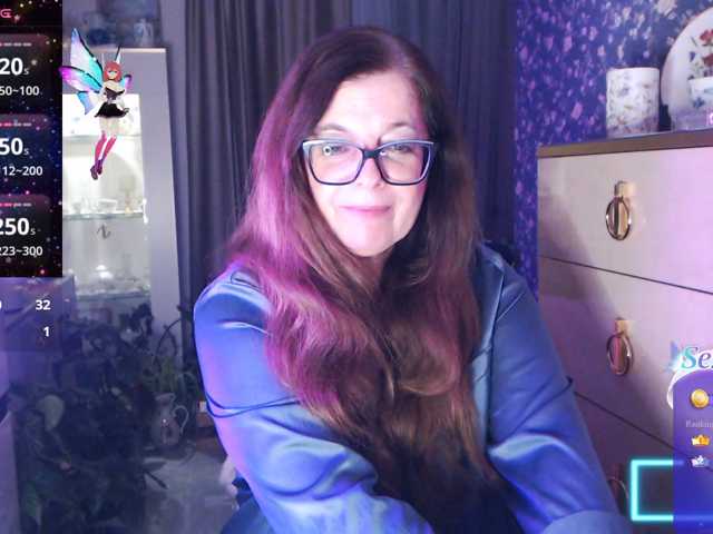 HelenBerg live cam on BongaCams