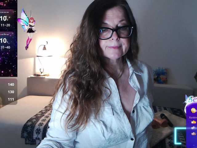 HelenBerg's BongaCams show and profile