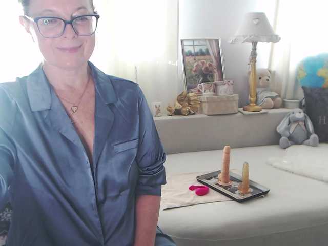 HelenBerg live cam on BongaCams