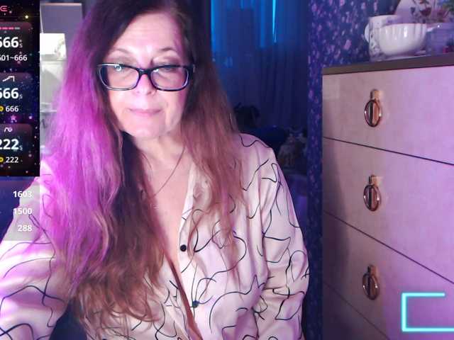 HelenBerg live cam on BongaCams