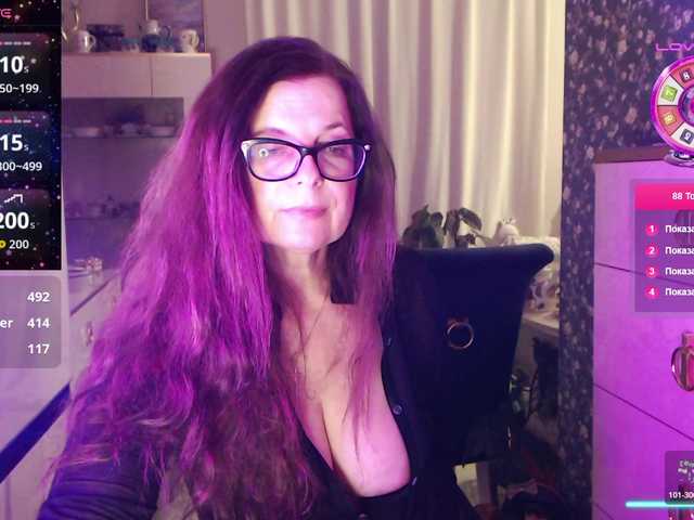 HelenBerg live cam on BongaCams