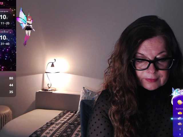 HelenBerg's BongaCams show and profile