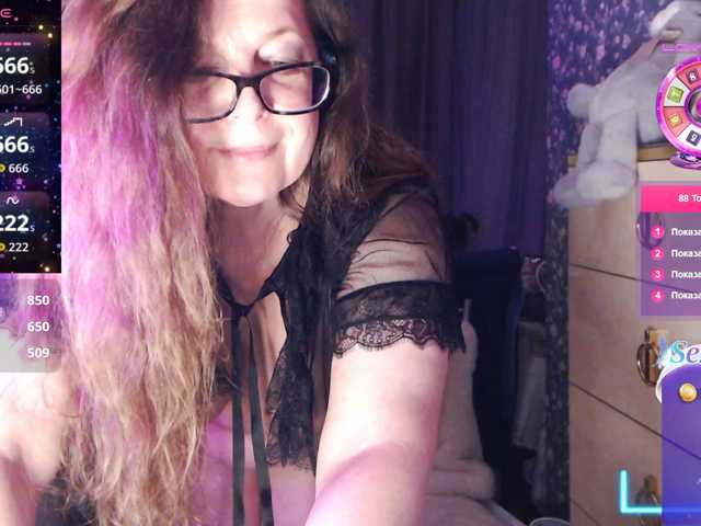 HelenBerg, live now on BongaCams