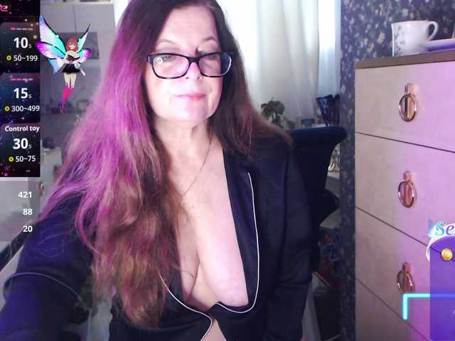 HelenBerg live cam on BongaCams