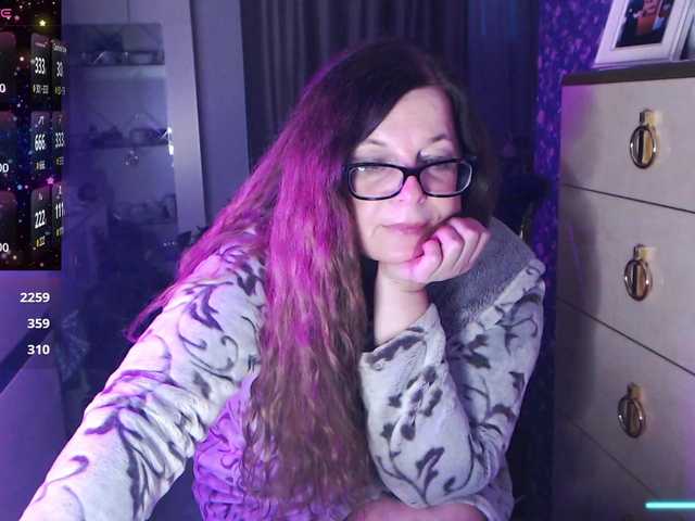 HelenBerg live cam on BongaCams