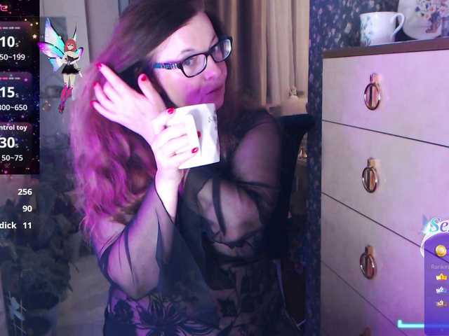 HelenBerg live cam preview