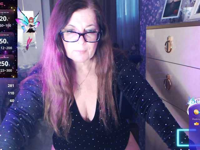HelenBerg live cam on BongaCams