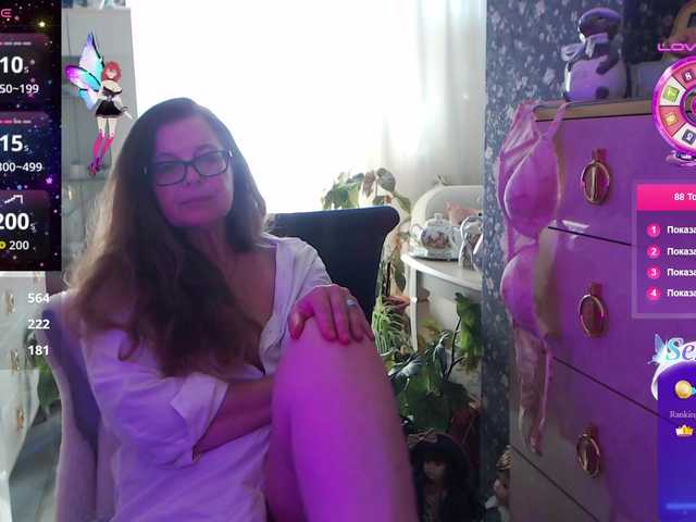 HelenBerg live cam on BongaCams