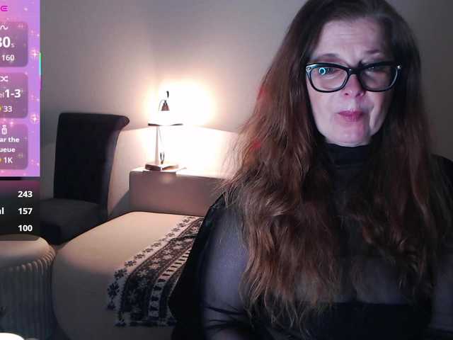 HelenBerg's BongaCams show and profile