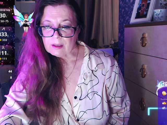 HelenBerg live cam on BongaCams