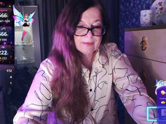 HelenBerg live cam on BongaCams