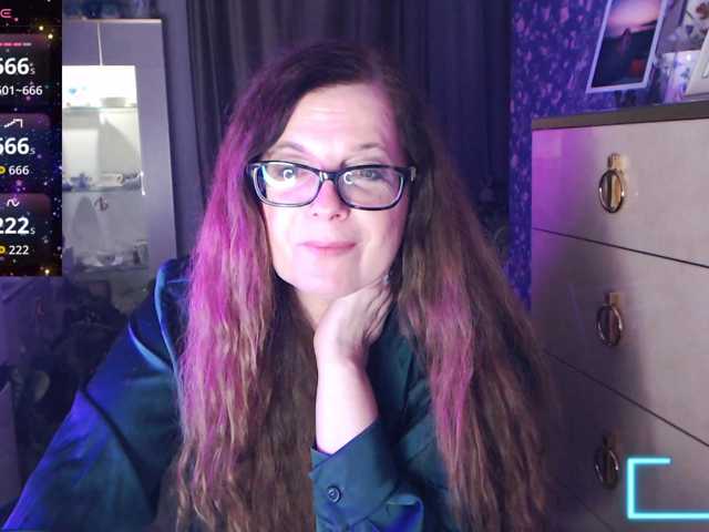 HelenBerg live cam on BongaCams
