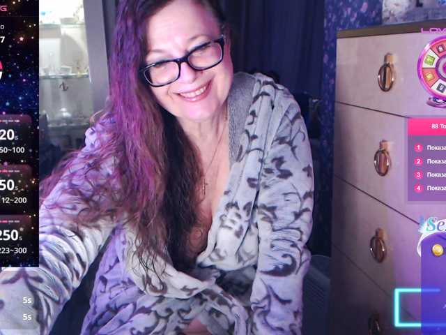 HelenBerg, live now on BongaCams