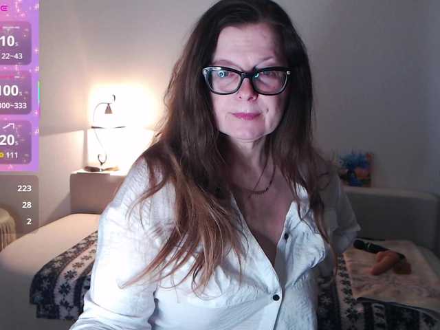 HelenBerg's BongaCams show and profile