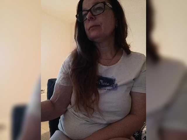 HelenBerg's BongaCams show and profile