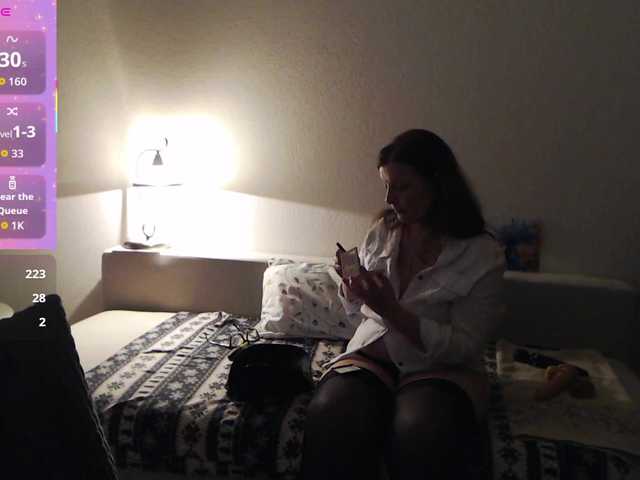 HelenBerg's BongaCams show and profile