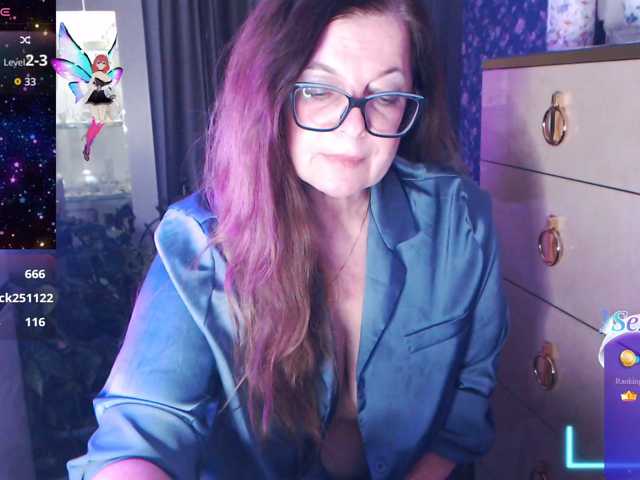 HelenBerg live cam on BongaCams