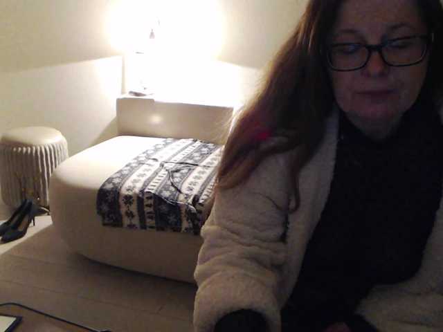 HelenBerg's BongaCams show and profile