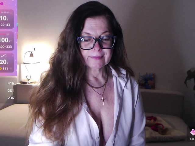 HelenBerg's BongaCams show and profile