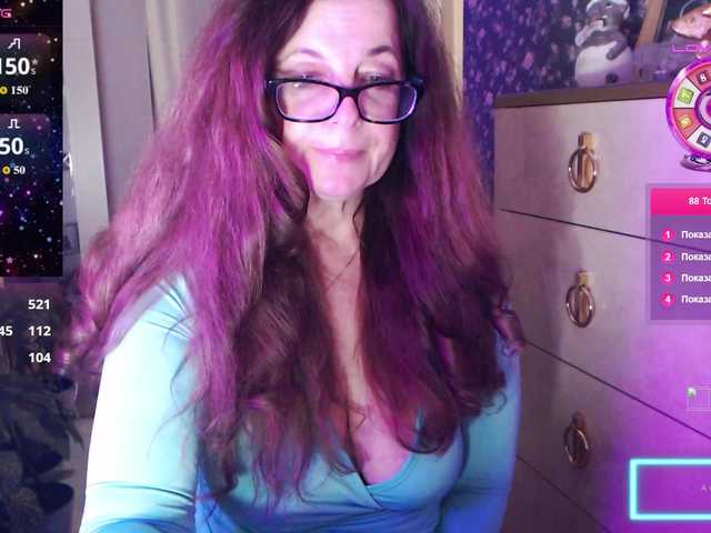 HelenBerg live cam on BongaCams